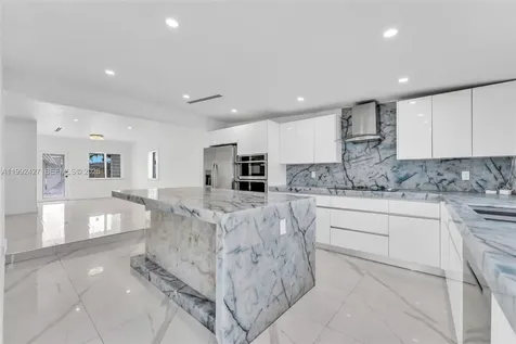 875 E 8th Street Hialeah FL 33010