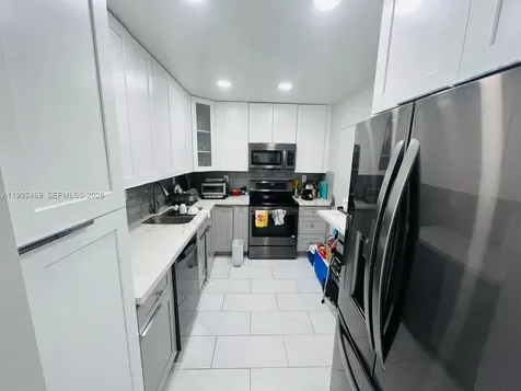 400 Kings Point Drive Sunny Isles Beach FL 33160