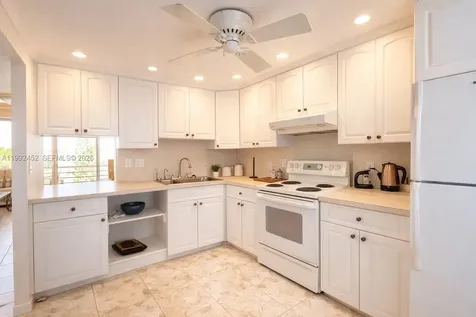 1425 Atlantic Shores Boulevard Hallandale Beach FL 33009
