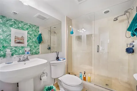 20000 E Country Club Drive Aventura FL 33180