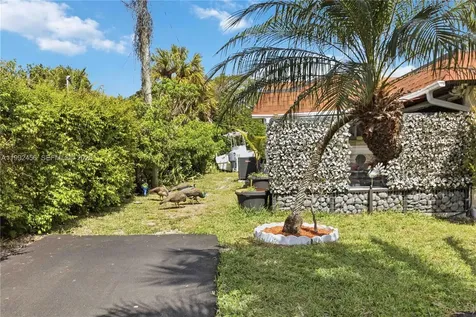 1321 NE 148th Street Miami FL 33161