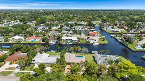 6121 SW 16th Street Plantation FL 33317