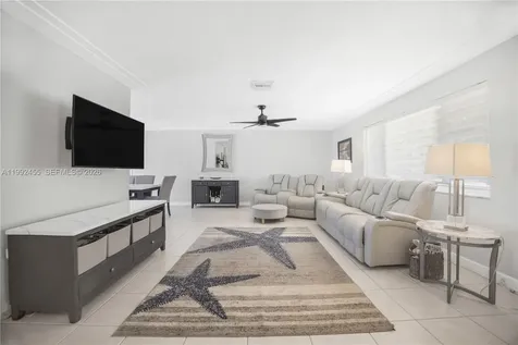 6121 SW 16th Street Plantation FL 33317