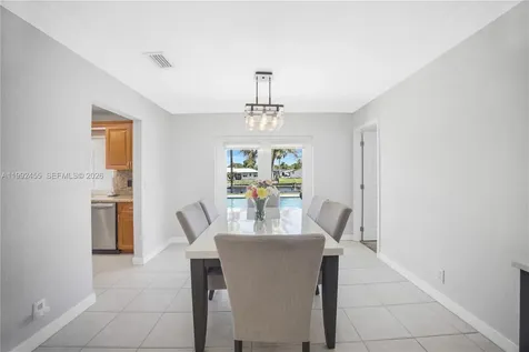 6121 SW 16th Street Plantation FL 33317