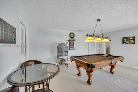 6121 SW 16th Street Plantation FL 33317