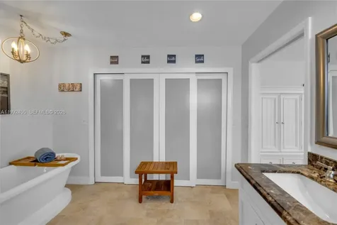 6121 SW 16th Street Plantation FL 33317