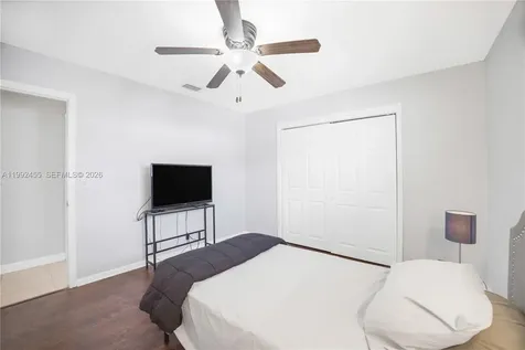 6121 SW 16th Street Plantation FL 33317
