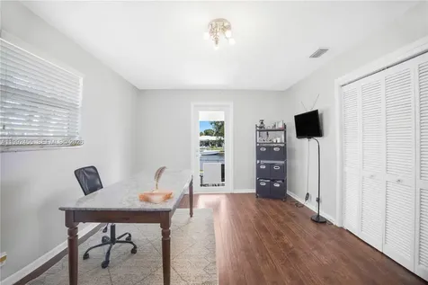 6121 SW 16th Street Plantation FL 33317
