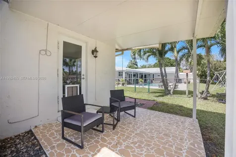 6121 SW 16th Street Plantation FL 33317