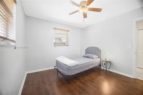 6121 SW 16th Street Plantation FL 33317