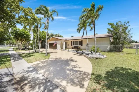 6121 SW 16th Street Plantation FL 33317