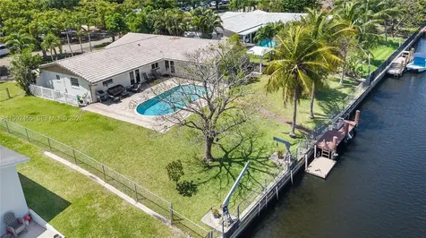 6121 SW 16th Street Plantation FL 33317