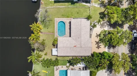 6121 SW 16th Street Plantation FL 33317