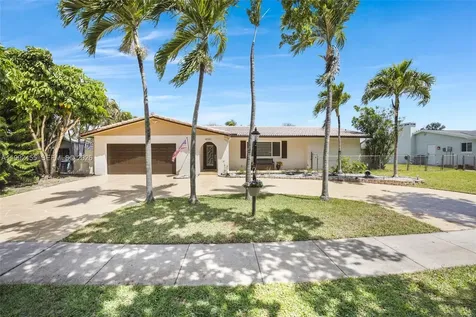 6121 SW 16th Street Plantation FL 33317
