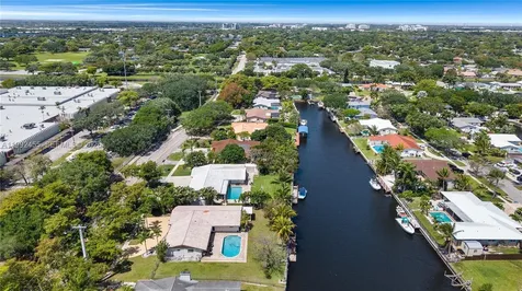 6121 SW 16th Street Plantation FL 33317