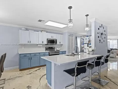 6627 Rainwood Cove Lane Boynton Beach FL 33463