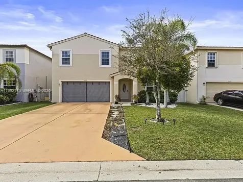 6627 Rainwood Cove Lane Boynton Beach FL 33463