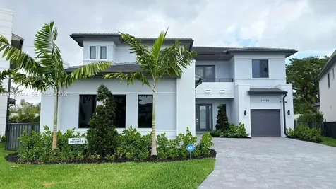 19708 NE 14th Avenue Miami FL 33179