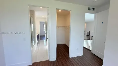 19708 NE 14th Avenue Miami FL 33179