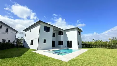 19708 NE 14th Avenue Miami FL 33179