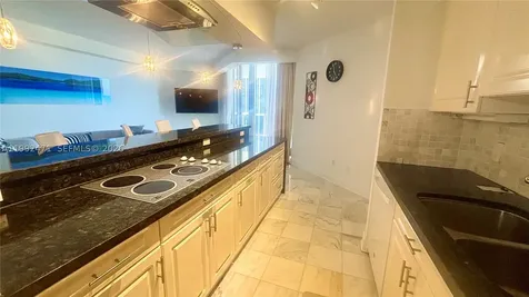 4779 Collins Avenue Miami Beach FL 33140