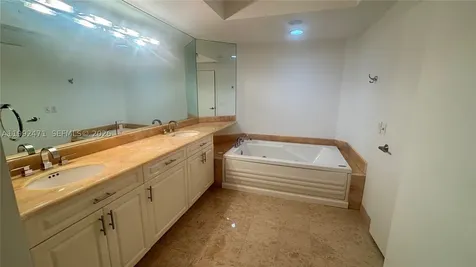 4779 Collins Avenue Miami Beach FL 33140