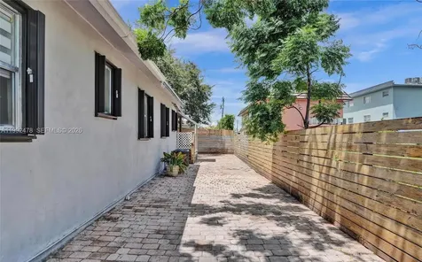 2135 SW 4th Street Miami FL 33135
