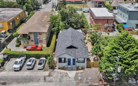 2135 SW 4th Street Miami FL 33135