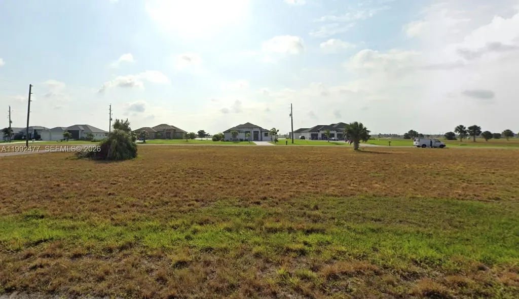 14 Redwood Port Charlotte FL 33946