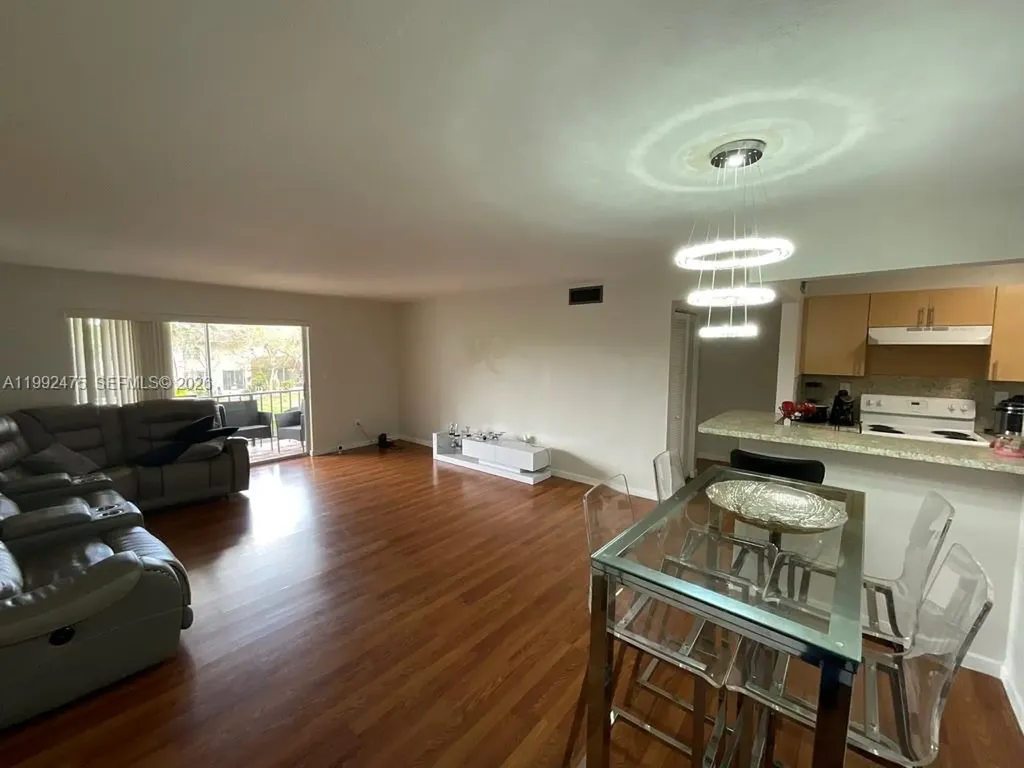 10357 N Kendall Drive Miami FL 33176