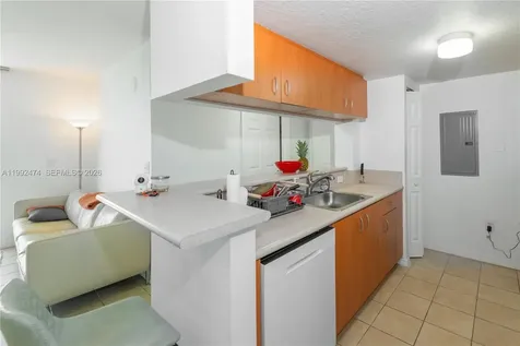 816 NW 11th Street Miami FL 33136