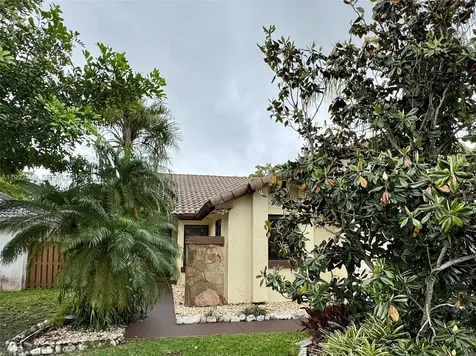 2159 Baton Rouge Weston FL 33326