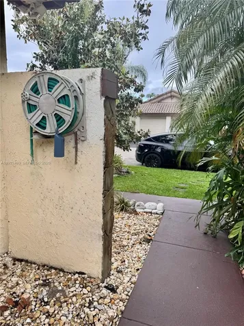 2159 Baton Rouge Weston FL 33326