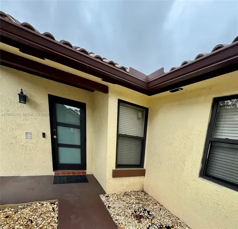 2159 Baton Rouge Weston FL 33326