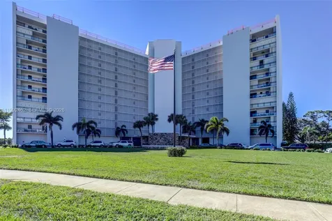 336 Golfview Road North Palm Beach FL 33408