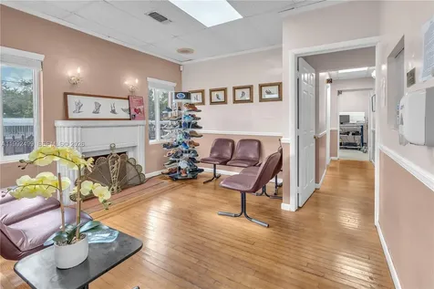 1437 SW 1st Street Miami FL 33135