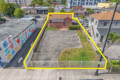 1437 SW 1st Street Miami FL 33135