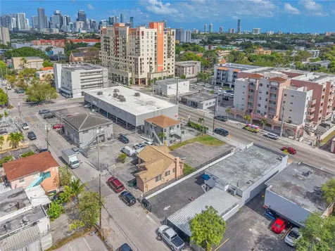 1437 SW 1st Street Miami FL 33135