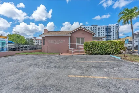 1437 SW 1st Street Miami FL 33135