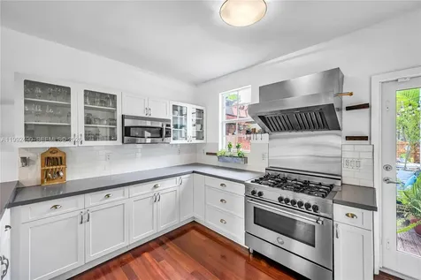 1601 SW 11th Terrace Miami FL 33135