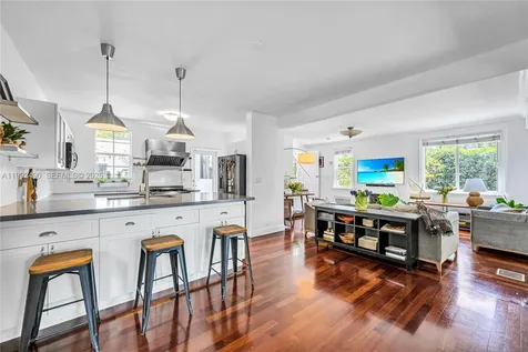 1601 SW 11th Terrace Miami FL 33135