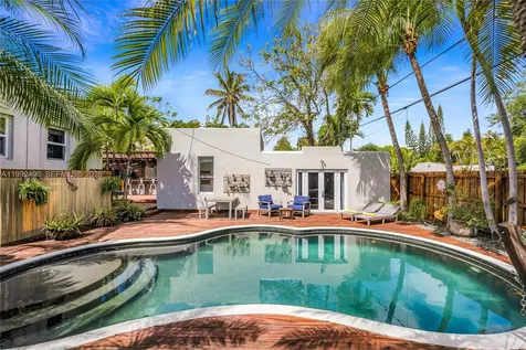 1601 SW 11th Terrace Miami FL 33135