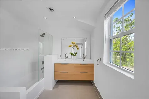 1601 SW 11th Terrace Miami FL 33135