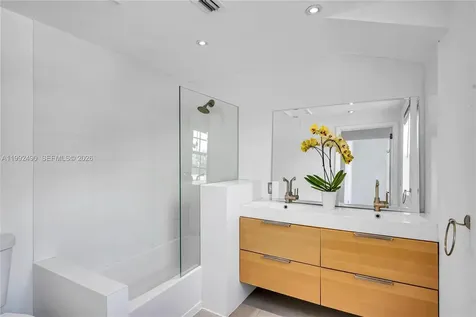 1601 SW 11th Terrace Miami FL 33135
