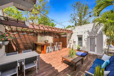1601 SW 11th Terrace Miami FL 33135