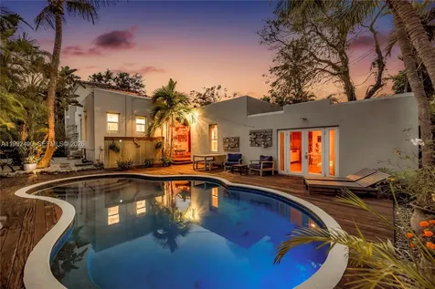 1601 SW 11th Terrace Miami FL 33135