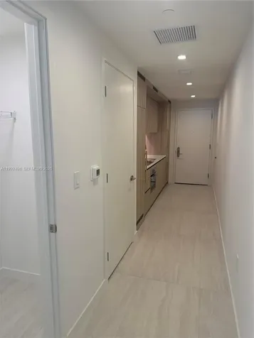 77 SE 5th Street Miami FL 33131