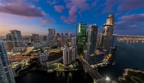 77 SE 5th Street Miami FL 33131