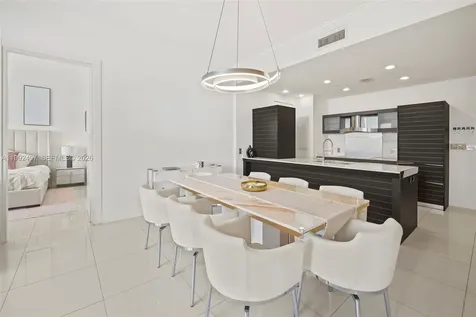 200 Biscayne Boulevard Way Miami FL 33131