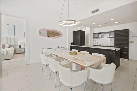 200 Biscayne Boulevard Way Miami FL 33131